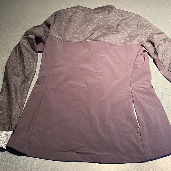 Adidas Running Jacket - Picture 6 of 7
